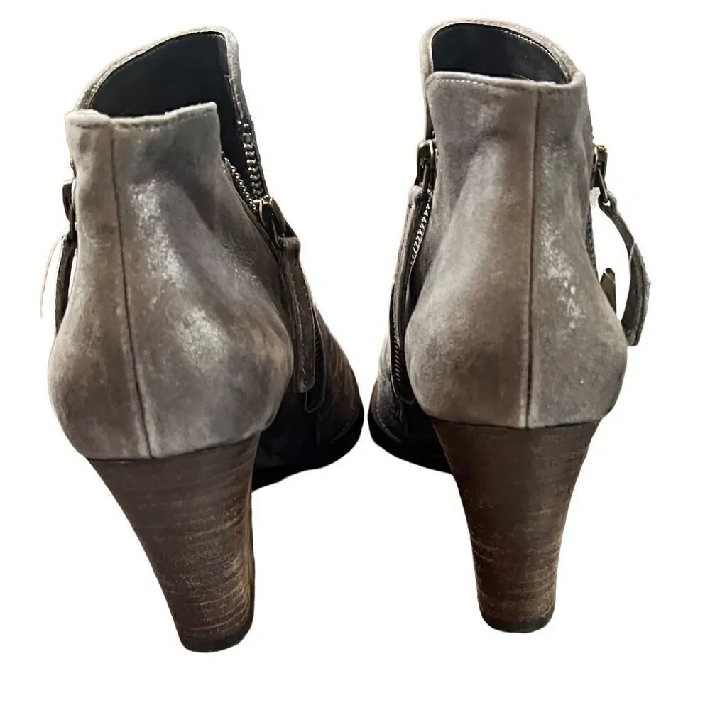 Paul Green Malibu Sliced Zip Bootie in Earth Artic Metallic NWT Size 5 1/2 or US